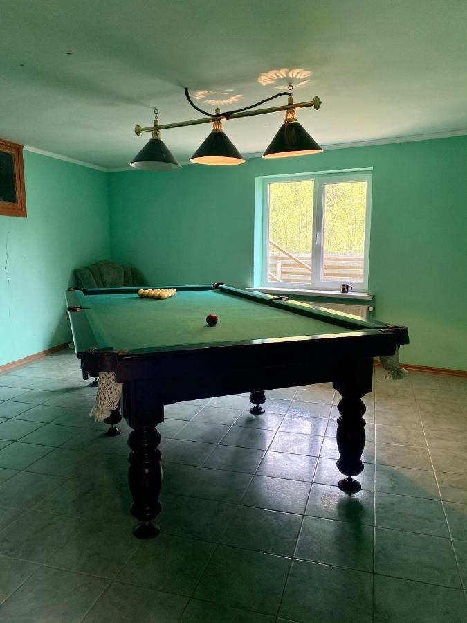 Medova Hata Hotell Verkhnyaya Rozhanka Exteriör bild