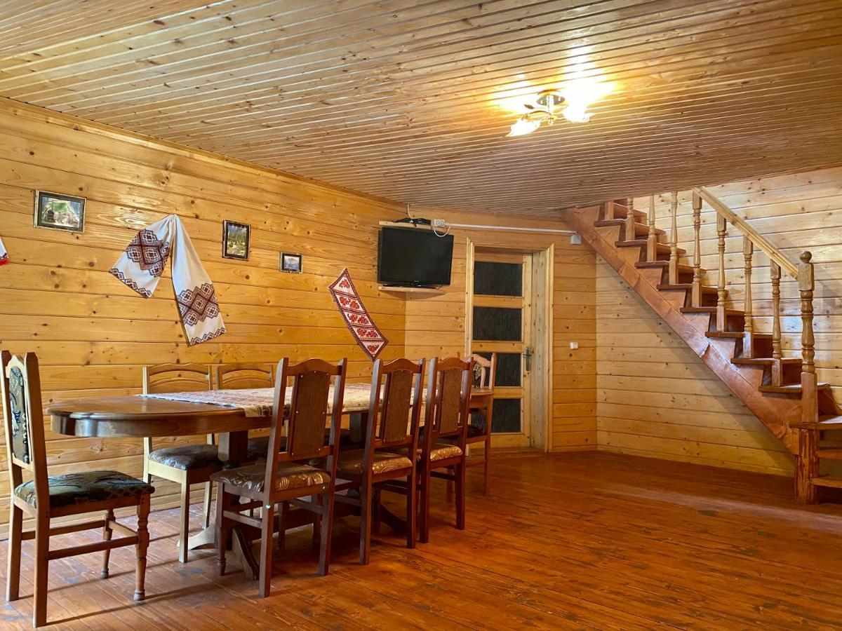 Medova Hata Hotell Verkhnyaya Rozhanka Exteriör bild