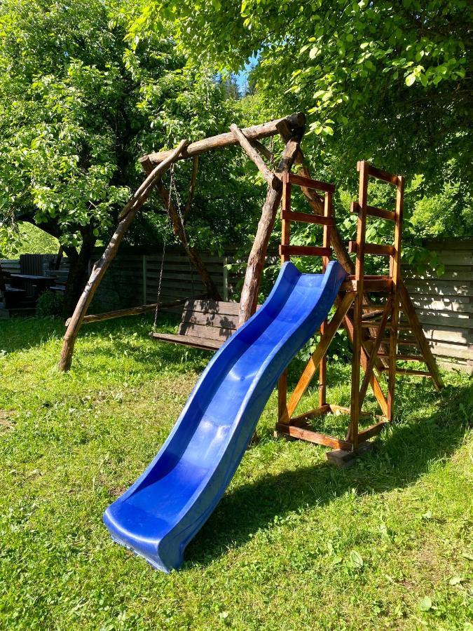 Medova Hata Hotell Verkhnyaya Rozhanka Exteriör bild