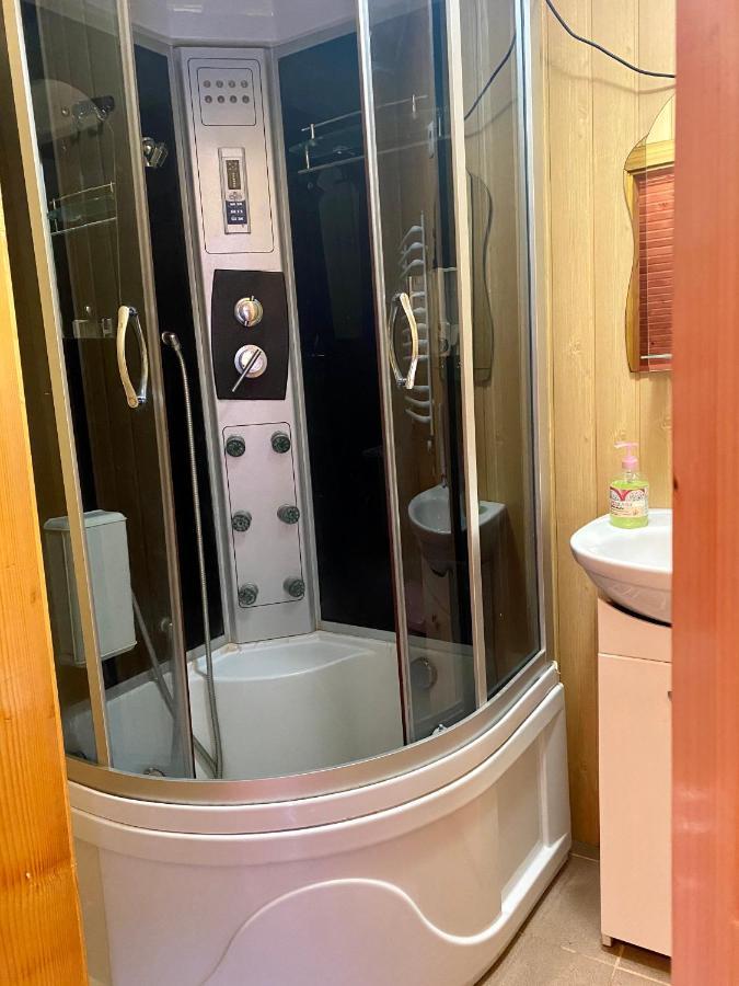 Medova Hata Hotell Verkhnyaya Rozhanka Exteriör bild