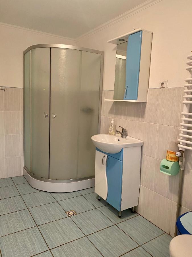 Medova Hata Hotell Verkhnyaya Rozhanka Exteriör bild