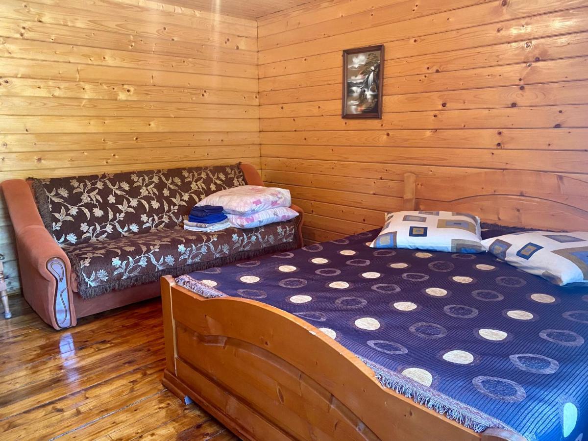 Medova Hata Hotell Verkhnyaya Rozhanka Exteriör bild