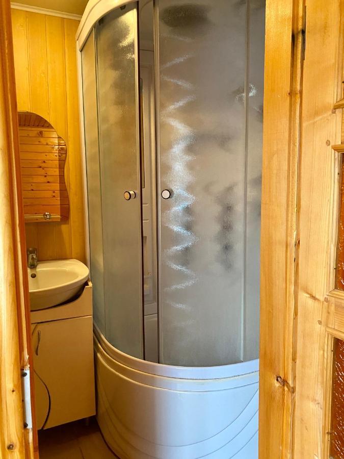 Medova Hata Hotell Verkhnyaya Rozhanka Exteriör bild
