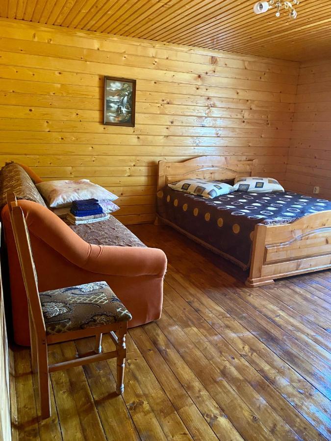 Medova Hata Hotell Verkhnyaya Rozhanka Exteriör bild
