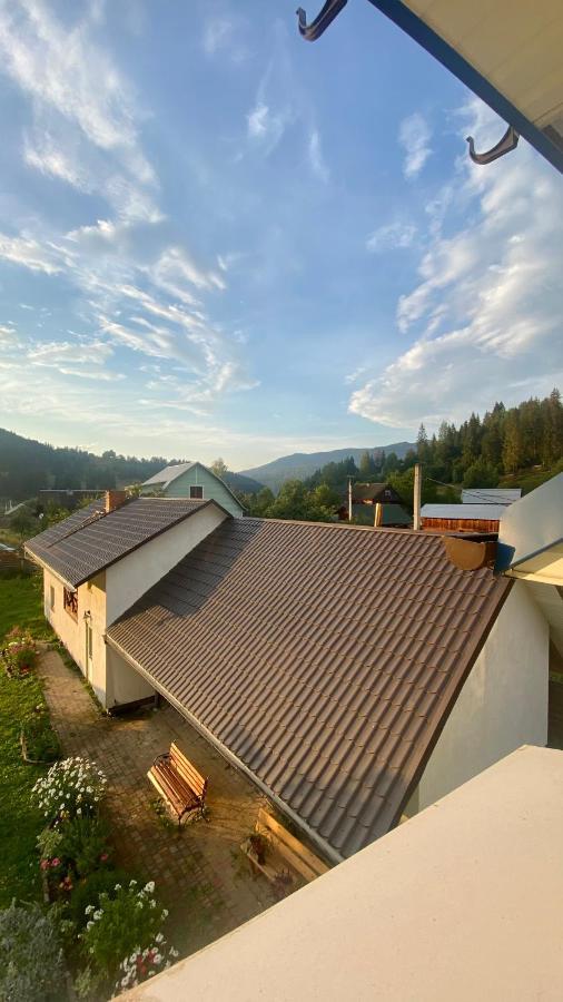 Medova Hata Hotell Verkhnyaya Rozhanka Exteriör bild