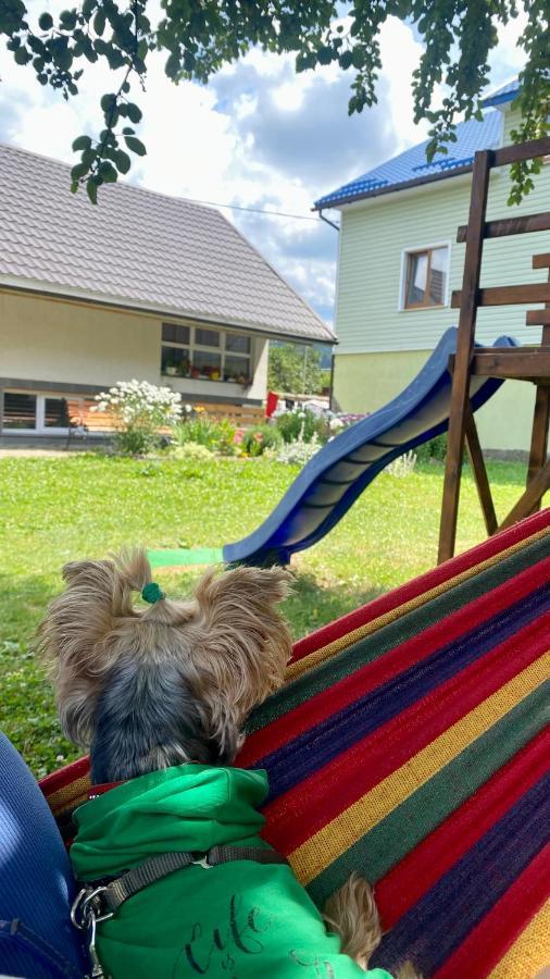 Medova Hata Hotell Verkhnyaya Rozhanka Exteriör bild