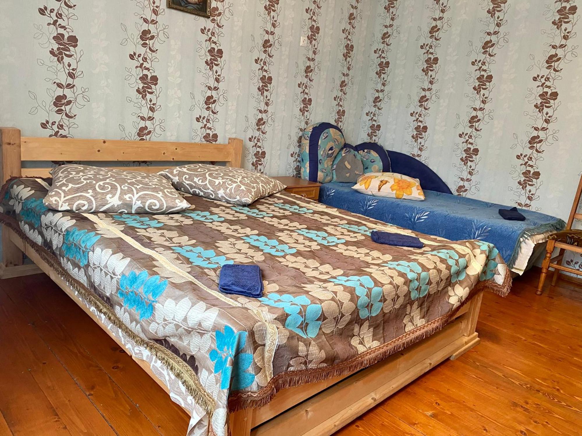 Medova Hata Hotell Verkhnyaya Rozhanka Rum bild
